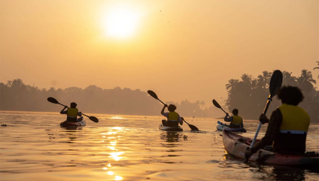 Kayaking in Alleppey | Kayaking in Kerala